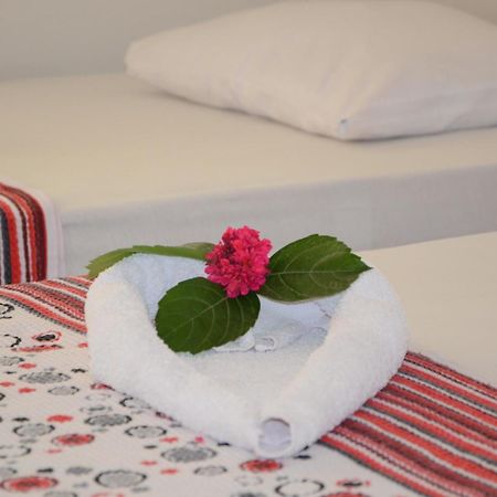 Dilek Hotel Menderes Buitenkant foto