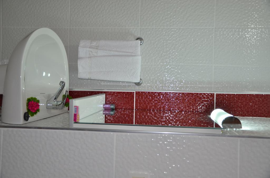 Dilek Hotel Menderes Buitenkant foto