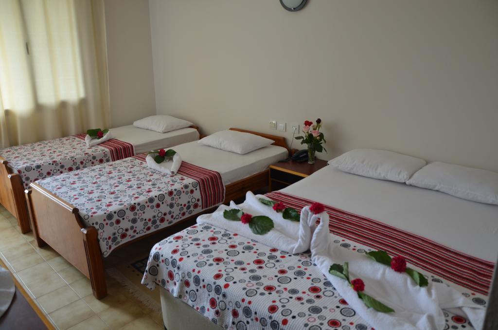 Dilek Hotel Menderes Kamer foto